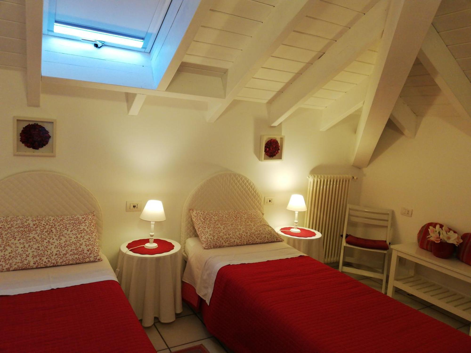 B&B Le Magnolie Галарате Стая снимка