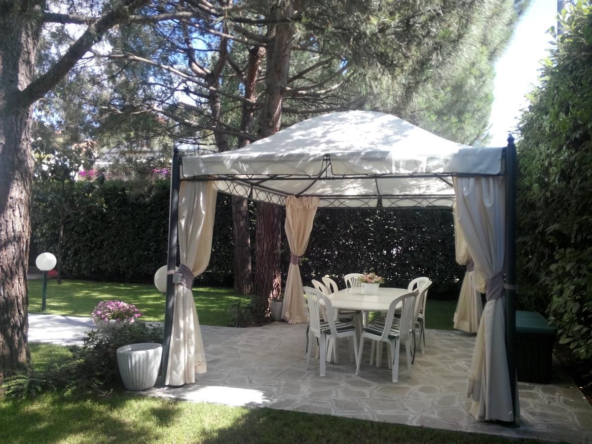 B&B Le Magnolie Галарате Екстериор снимка