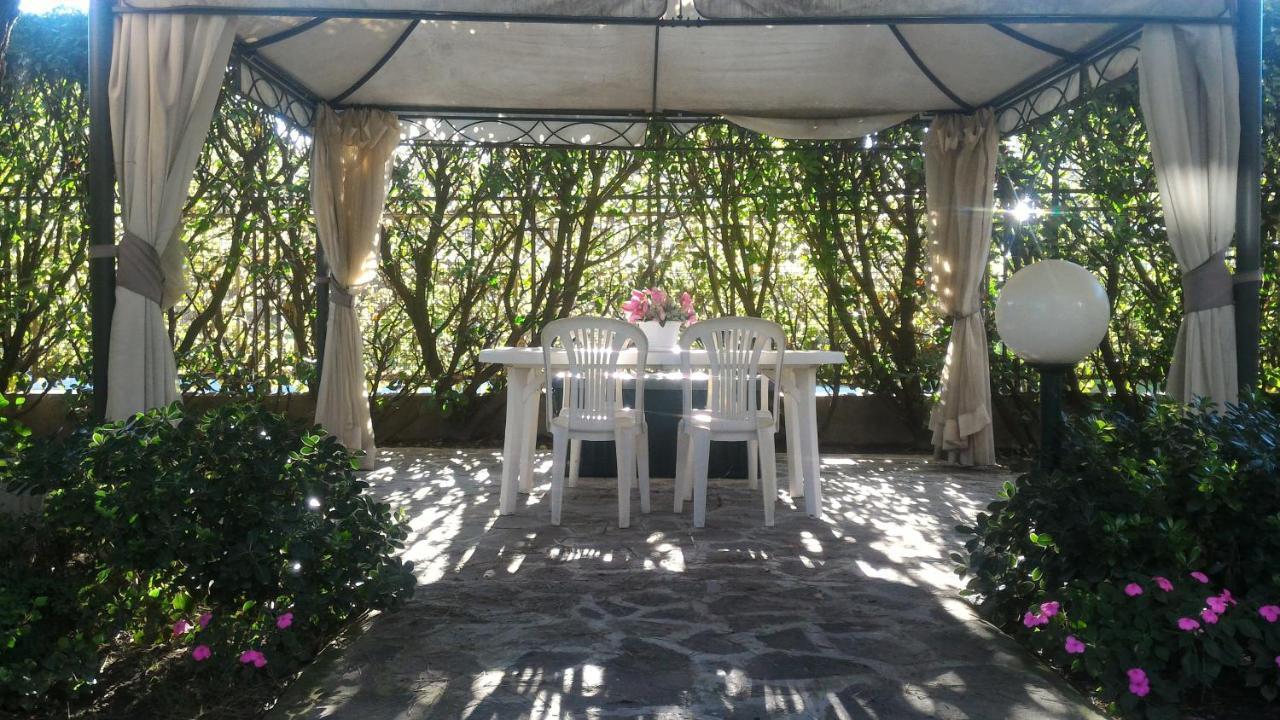 B&B Le Magnolie Галарате Екстериор снимка