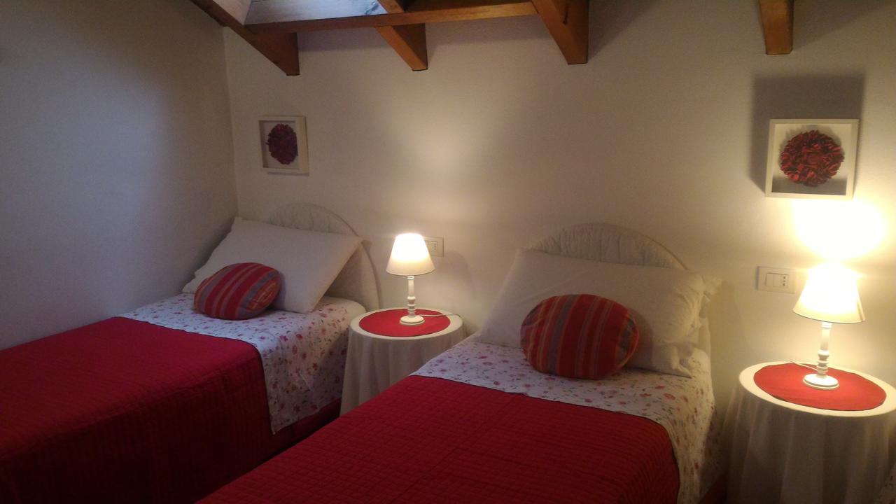 B&B Le Magnolie Галарате Екстериор снимка